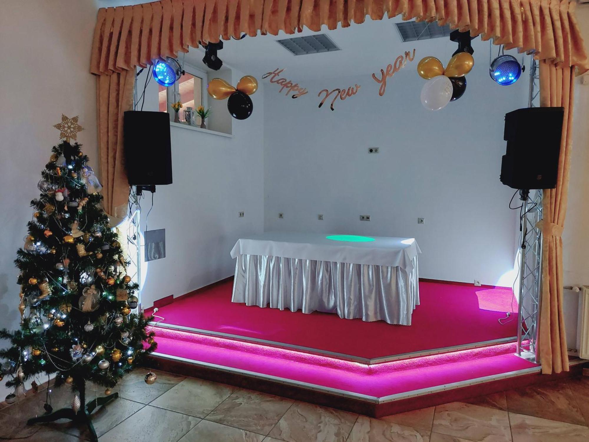 Agrohotel Tri Brezy Hrustin Exterior foto